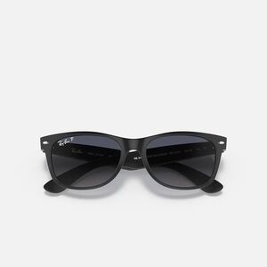 Ray-Ban Black Sunglasses Rb2132 New Wayfarer